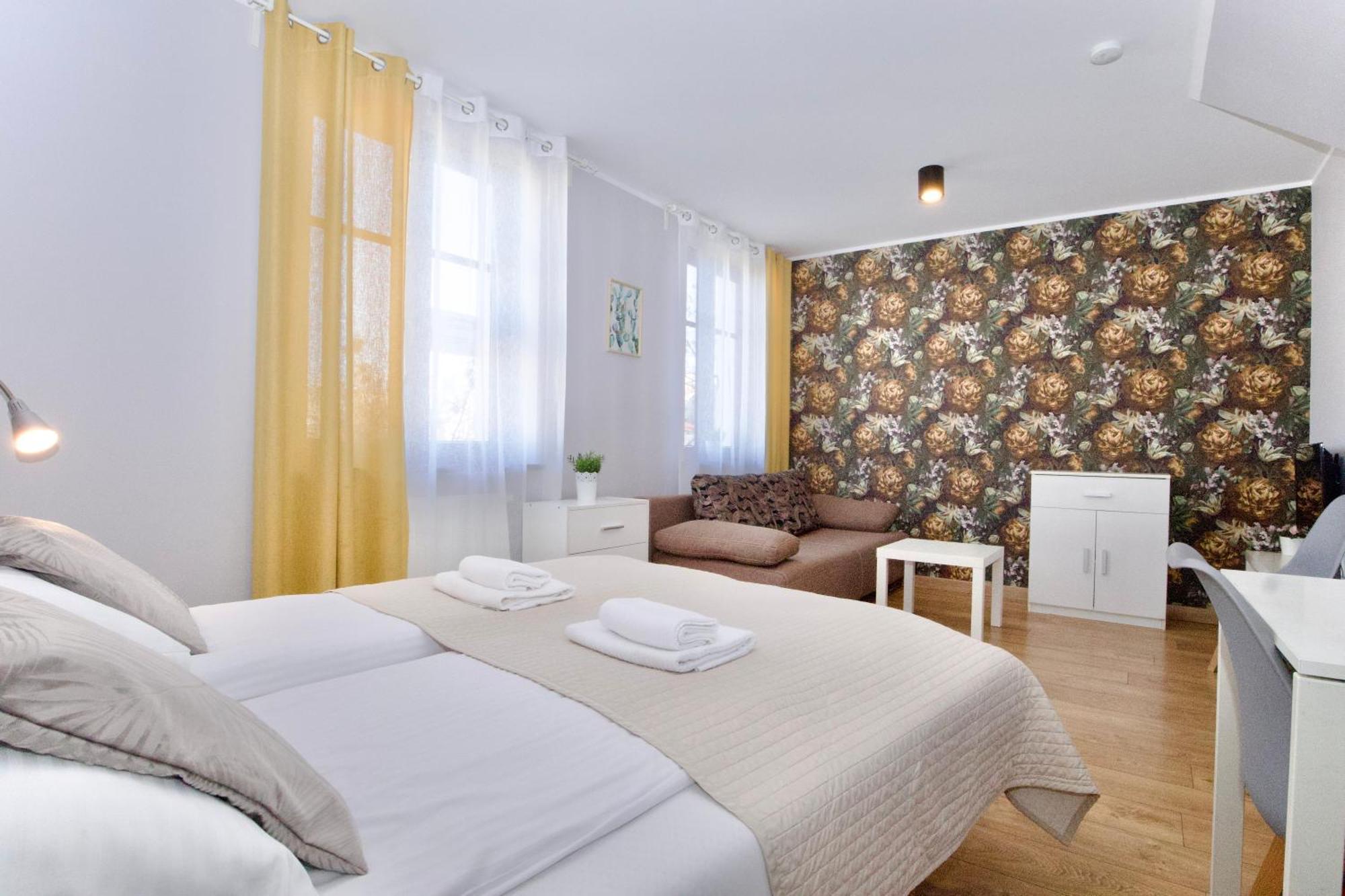 Flower Residence Cracovia Esterno foto